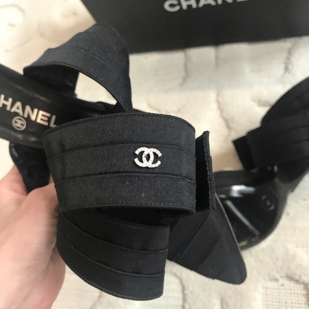 AUTHENTIC CHANEL VINTAGE Black Crystal CC Logo Strappy Dress Heels - Picture 11 of 12